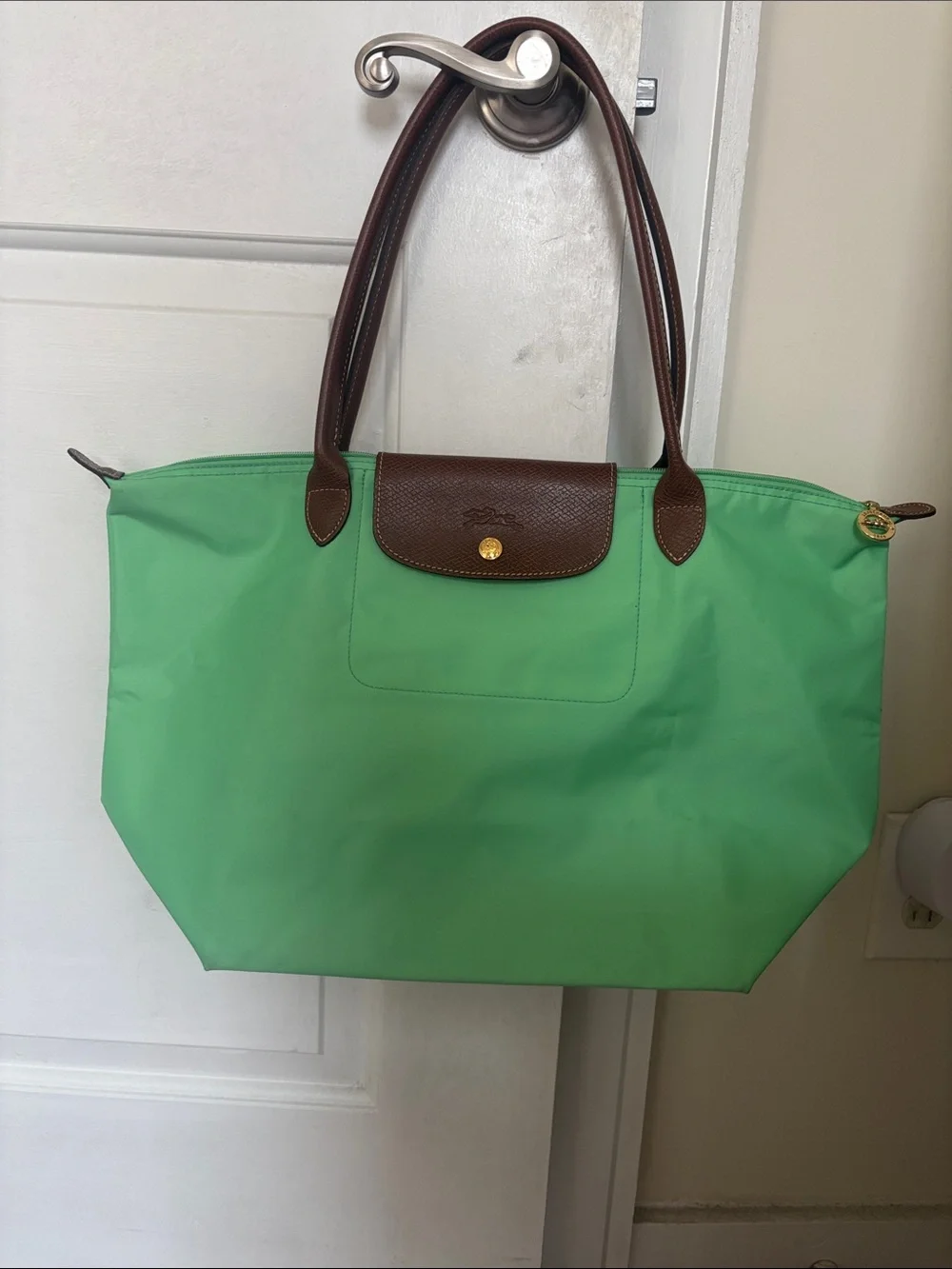 Longchamp Le Pliage Large Nylon Tote in Pistachio - Picture 6 of 13
